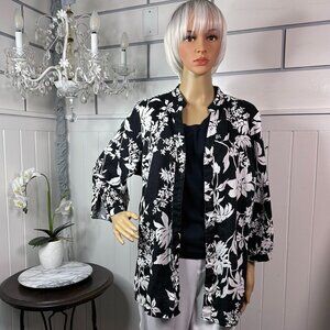 Saint Tropez West Black & White Floral Button Down Linen Blouse 1X